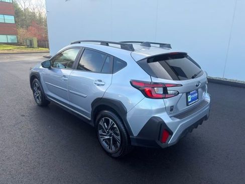 Used 2024 Subaru Crosstrek 2.0i Premium image 8