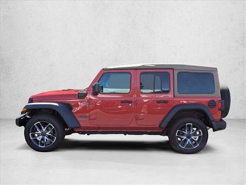 Used 2025 Jeep Wrangler Sport S w/ Convenience Group image 8