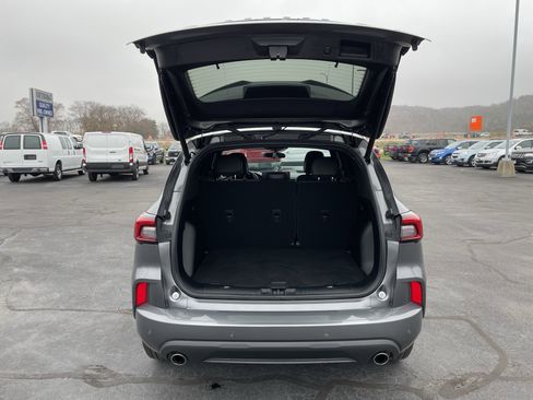Used 2023 Ford Escape ST-Line w/ Tech Pack #1 image 5