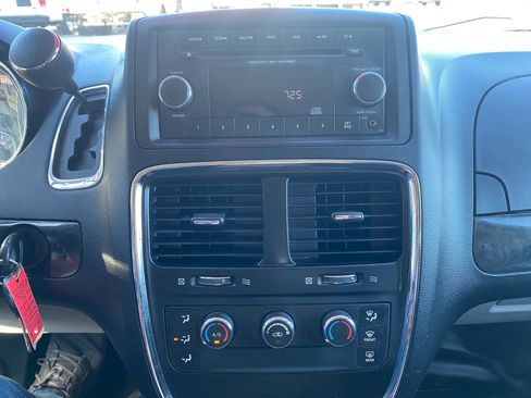 Used 2014 RAM C/V Tradesman FWD image 13