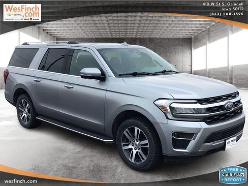 Used 2022 Ford Expedition Max Limited AWD/4WD image 3
