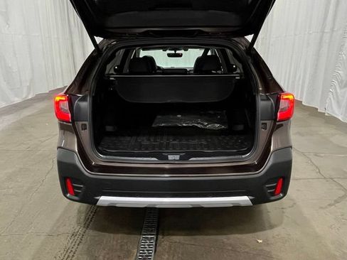 Used 2020 Subaru Outback Limited AWD/4WD image 12