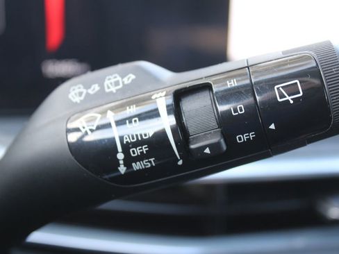 Certified 2024 Kia Sorento SX Prestige image 38