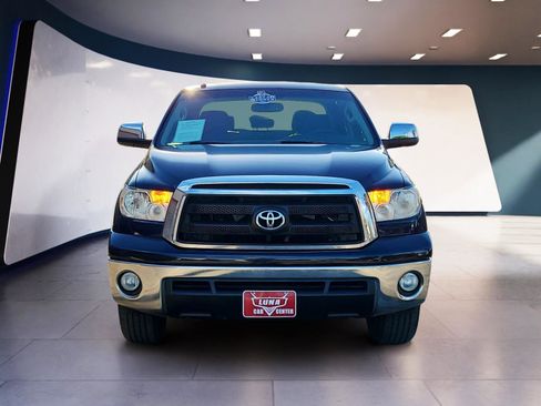 Used 2012 Toyota Tundra 4x4 CrewMax w/ SR5 Pkg image 8