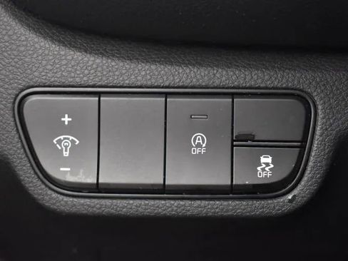 Used 2025 Kia Seltos S FWD image 22