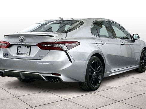 Used 2023 Toyota Camry XSE image 11