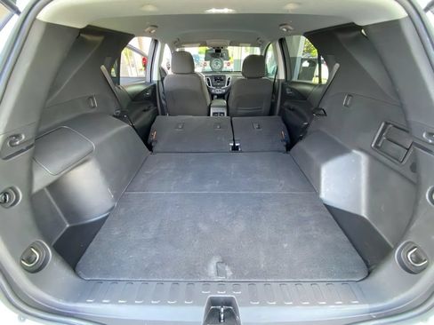 Used 2023 Chevrolet Equinox LT AWD/4WD image 27