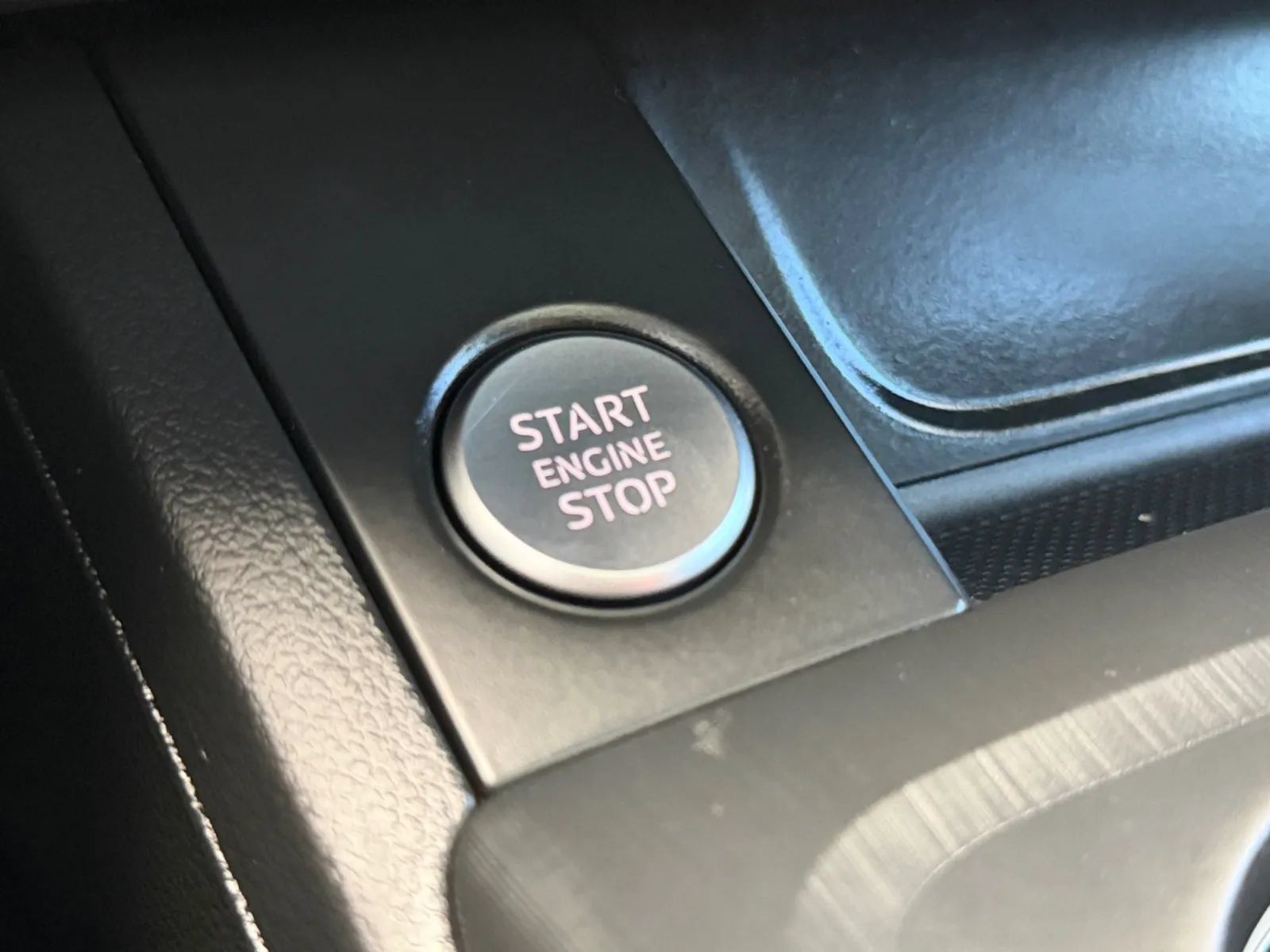 Used 2017 Audi A4 2.0T Premium AWD/4WD image 34