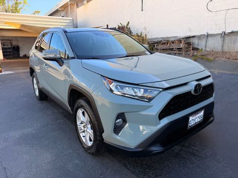 Used 2021 Toyota RAV4 XLE w/ Convenience Package AWD/4WD image 21