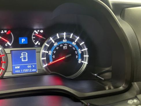 Used 2016 Toyota 4Runner Limited AWD/4WD image 20