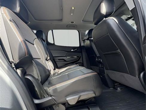 Used 2023 GMC Acadia AT4 w/ Technology Package image 15
