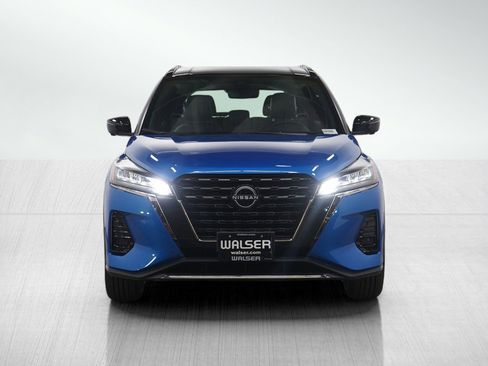 Used 2023 Nissan Kicks SR w/ SR Premium Package image 8