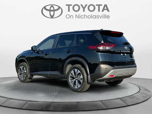 Used 2023 Nissan Rogue SV AWD/4WD image 3