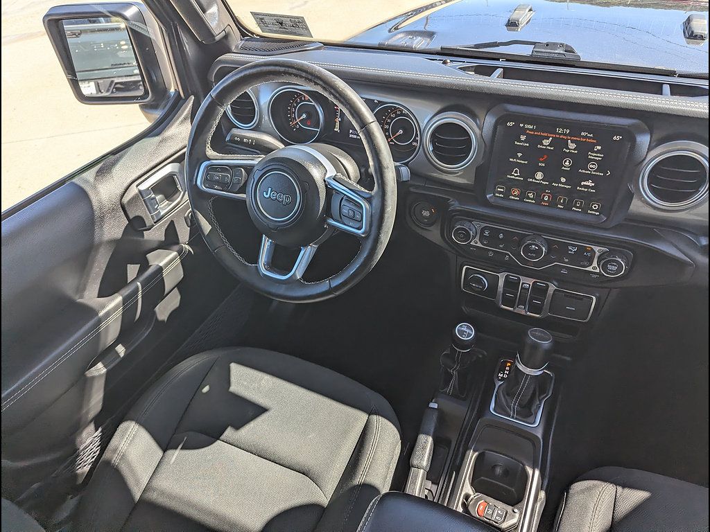 Used 2023 Jeep Gladiator Overland w/ Cold Weather Group AWD/4WD image 20