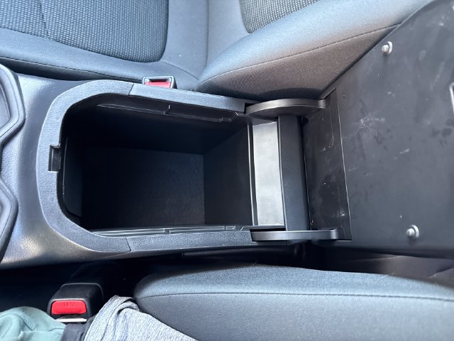 Used 2021 Toyota RAV4 LE FWD image 25
