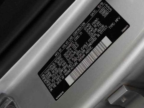 Used 2020 Volvo XC90 T6 Momentum w/ Protection Package Premier image 34