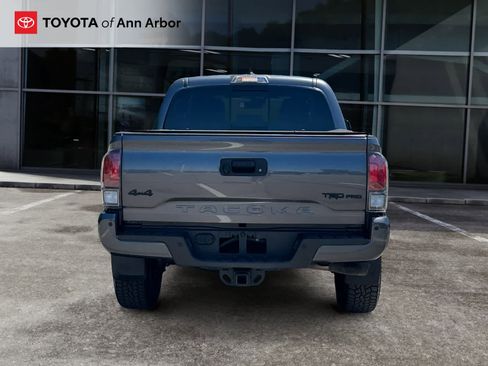 Used 2022 Toyota Tacoma TRD Pro AWD/4WD image 11