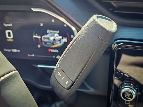 New 2026 GMC Sierra 2500 AT4 w/ AT4 Premium Plus Package image 24