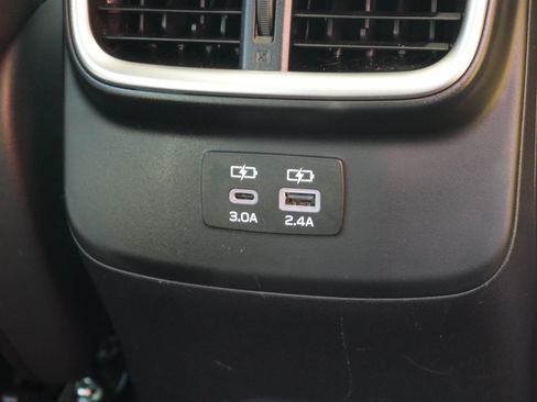 Used 2023 Subaru Outback Onyx Edition AWD/4WD image 30