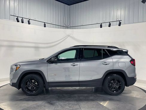 Used 2024 GMC Terrain AT4 AWD/4WD image 12