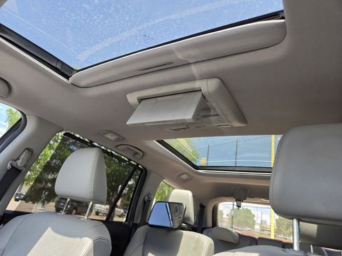 Used 2016 Honda Pilot Elite image 23