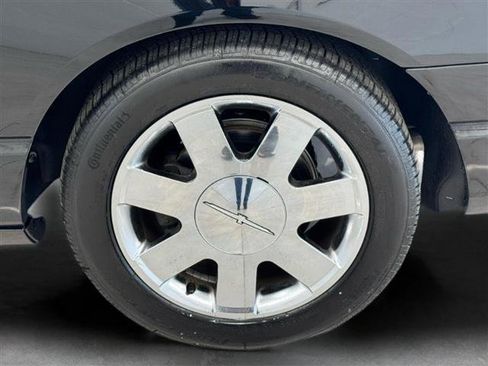 Used 2003 Ford Thunderbird RWD image 21
