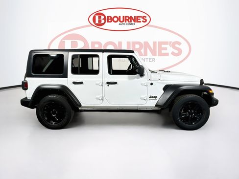 Used 2022 Jeep Wrangler Unlimited Sport AWD/4WD image 11