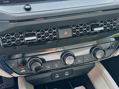 New 2025 Honda Accord EX-L image 14