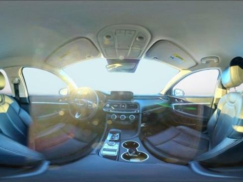 Used 2023 Genesis G70 2.0T image 34