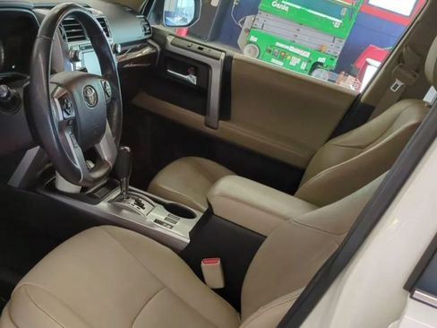 Used 2016 Toyota 4Runner Limited AWD/4WD image 6