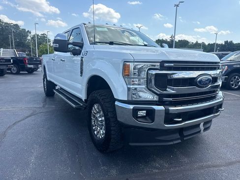 Used 2022 Ford F350 XLT w/ XLT Premium Package AWD/4WD image 4