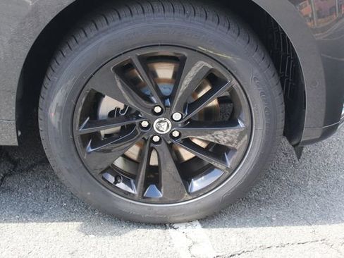 New 2026 Jaguar F-PACE R-Dynamic S image 9