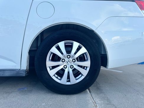Used 2015 Honda Odyssey EX-L image 17