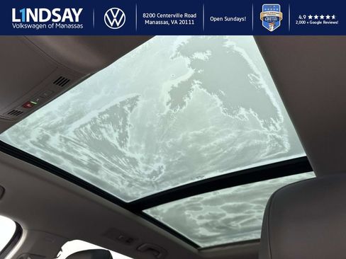 Used 2022 Volkswagen Tiguan SE image 18