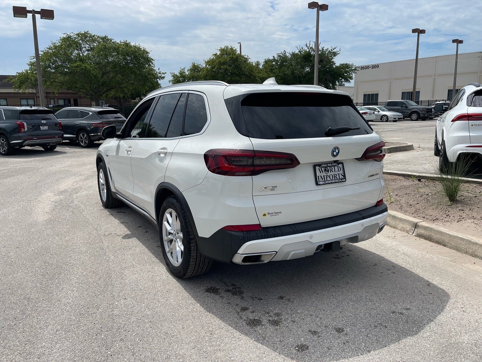Used 2023 BMW X5 xDrive45e w/ Executive Package AWD/4WD image 54