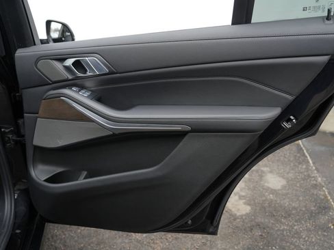 Used 2020 BMW X7 xDrive40i w/ Premium Package image 39