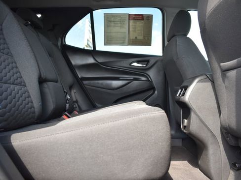 Used 2018 Chevrolet Equinox LT image 10