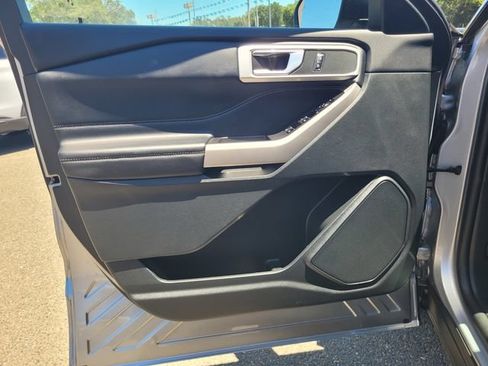 Certified 2023 Ford Explorer XLT w/ Equipment Group 202A AWD/4WD image 16