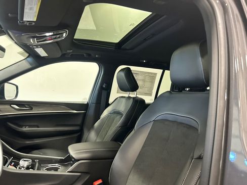 New 2026 Jeep Grand Cherokee Altitude AWD/4WD image 15