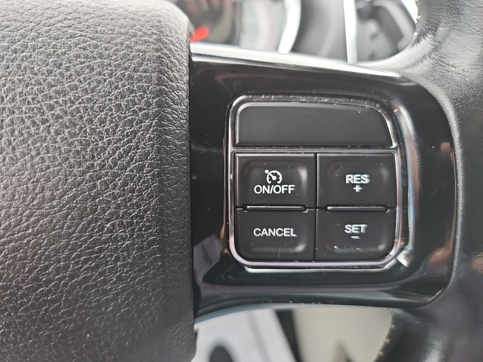Used 2019 Dodge Grand Caravan SXT FWD image 31