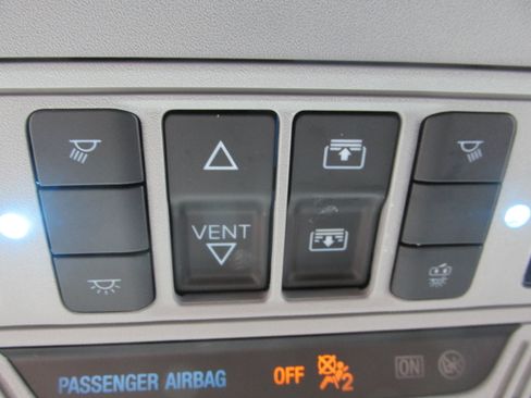 Used 2023 Ford Explorer XLT w/ Equipment Group 202A AWD/4WD image 42