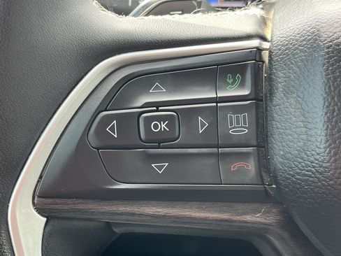 Used 2023 Jeep Grand Cherokee 4WD 4xe image 22