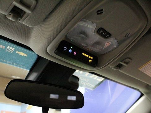 Certified 2024 Buick Encore GX Sport Touring image 29