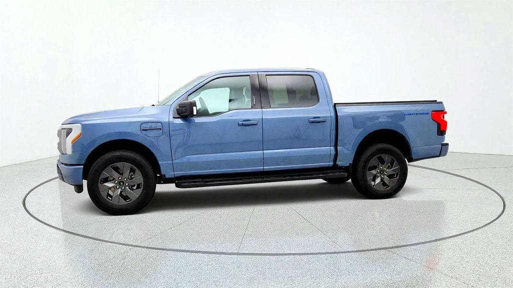 Used 2023 Ford F150 Lightning XLT w/ Equipment Group 312A High AWD/4WD image 8