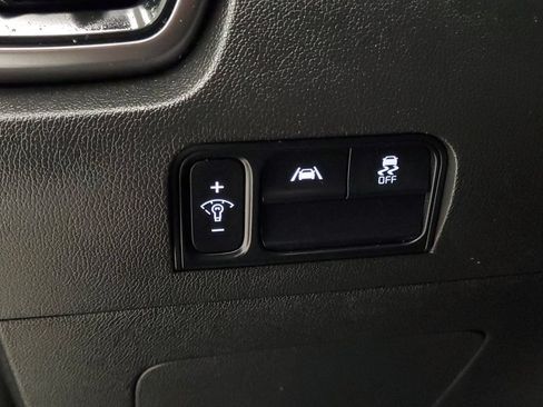 Used 2022 Kia Sorento LX FWD image 13