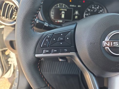 Used 2023 Nissan Kicks SR w/ SR Premium Package image 16