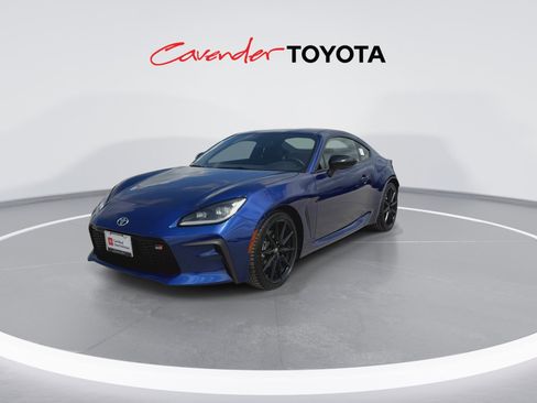 Certified 2025 Toyota GR86 Premium w/ ALL Weather Mat Package (TMS) RWD image 4