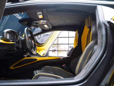 Used 2024 Lamborghini Revuelto AWD/4WD image 33