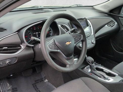 Used 2022 Chevrolet Malibu LT FWD image 10