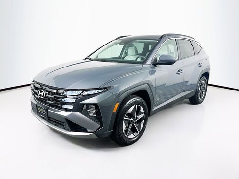 Used 2025 Hyundai Tucson SEL AWD/4WD image 3